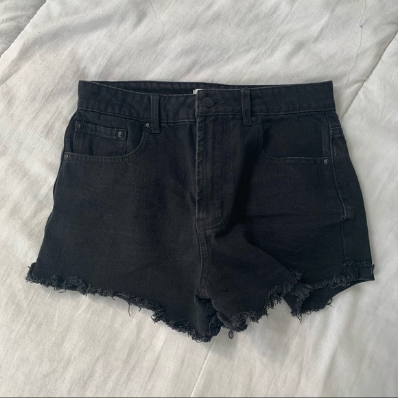 BLACK DENIM SHORTS - Picture 1 of 2